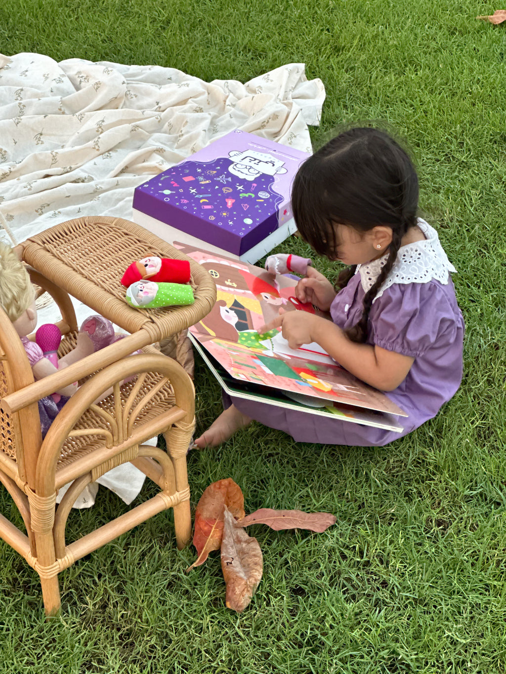 قصة مع دمى الأصابع - ليلى ذات الرداء الأحمر